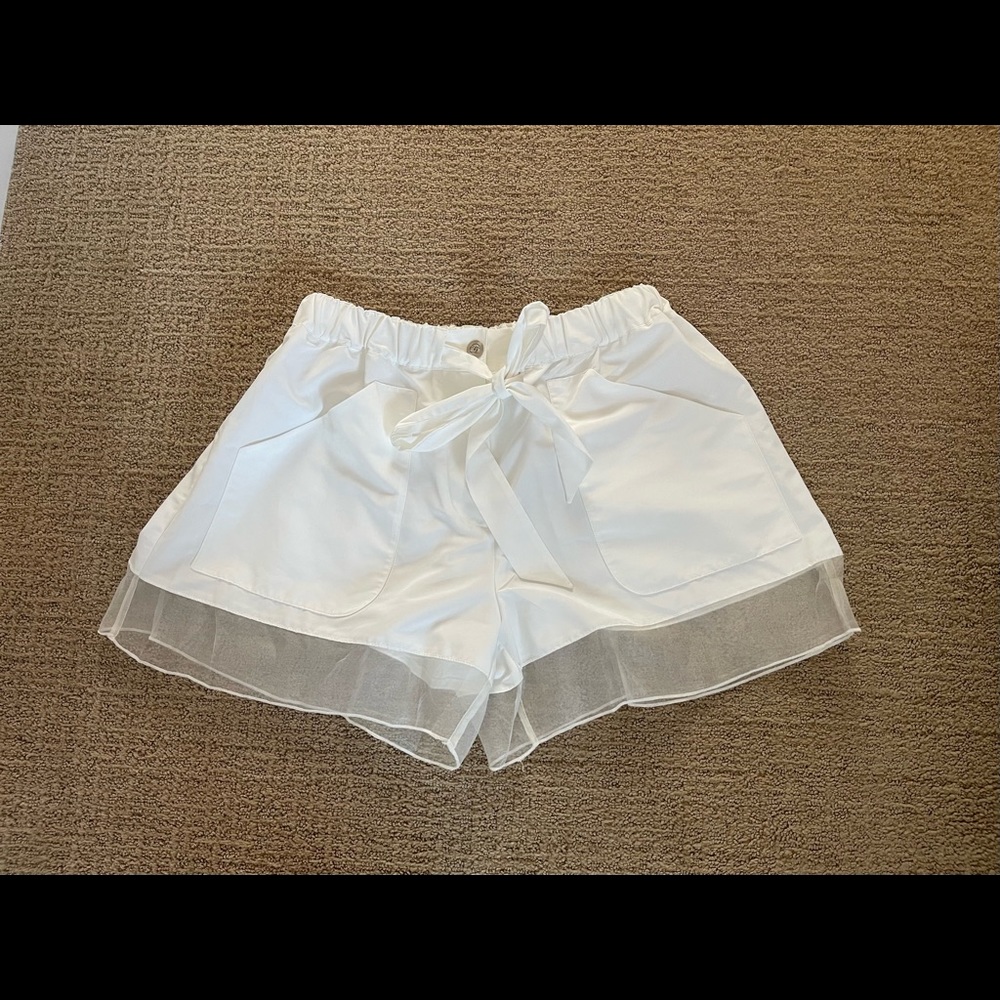 New White cotton and chiffon shorts US6